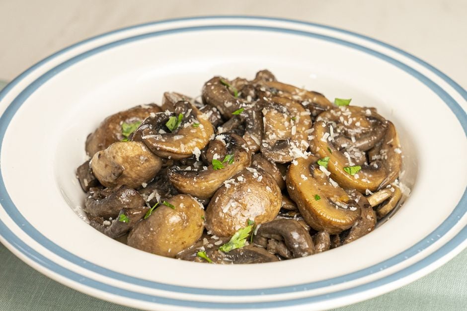 With Taste Secrets: Mushroom Dish