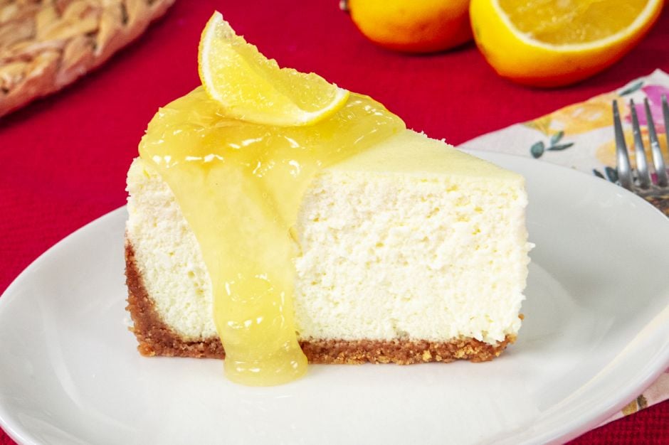 The Sweetest Form of Sour: Lemon Cheesecake