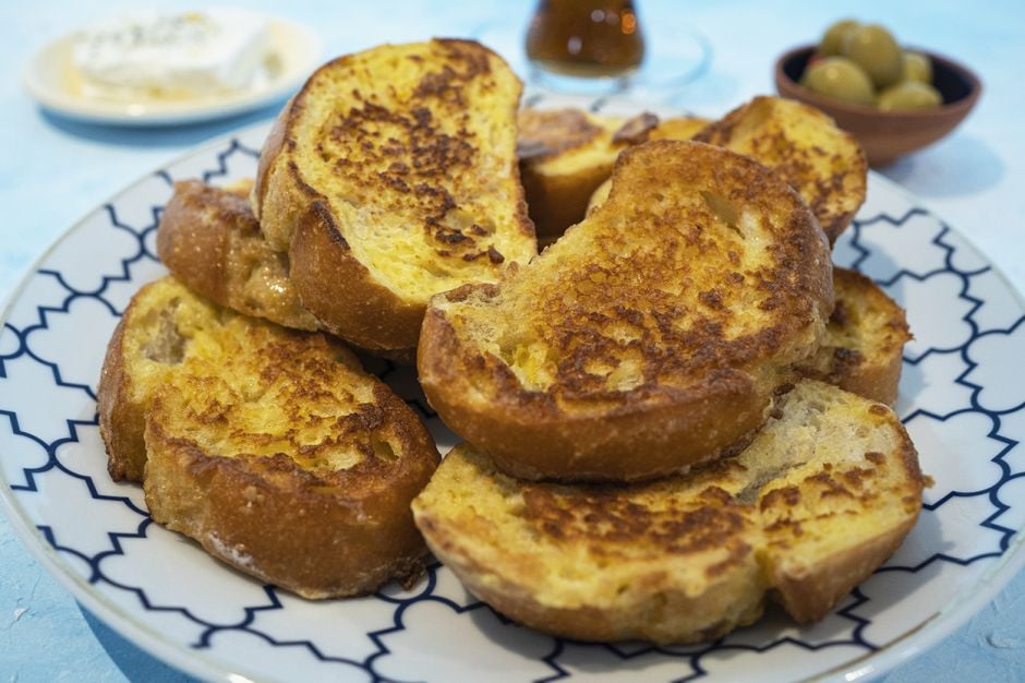 With Stale Bread: Mother&#39;s Style Egg Bread