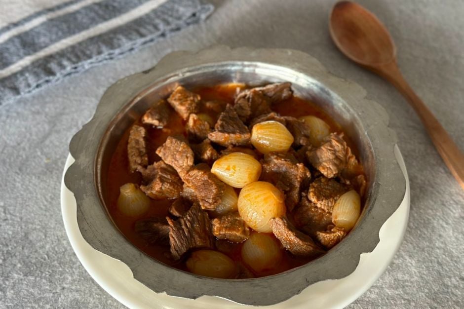 Ingenuity in Onions: Stew