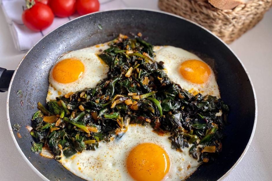 Also Suitable for Breakfast: Eggs with Spinach